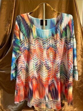 Women’s Multicolor Chevron Print Scoop Neck Top